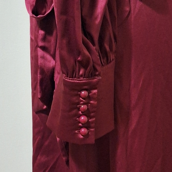 Shein red waist tie, high-low, long sleeve silk dress w/ button cuffs. Sz S - Picture 5 of 6